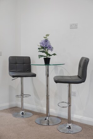 Interior - Central and modern private bedroom flat (Oxford)