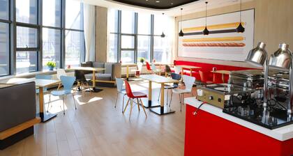 Ibis Harbin West Railway Station Wanda plaza hotel