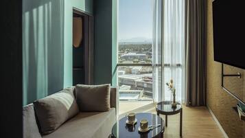 Suite, 1 King Bed (Master) | Minibar, in-room safe, desk, laptop workspace