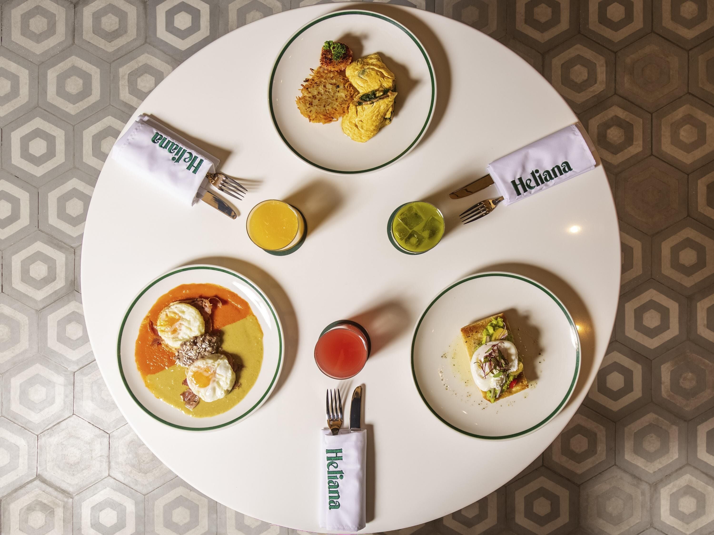 Café da manhã com buffet todos os dias mediante uma taxa