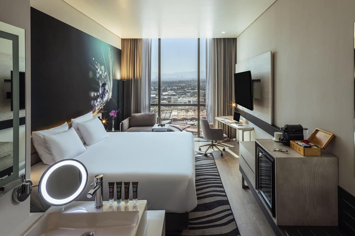 1 bedroom, minibar, in-room safe, desk