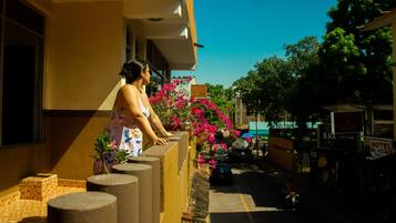 Habitación familiar, varias camas | Terraza o patio