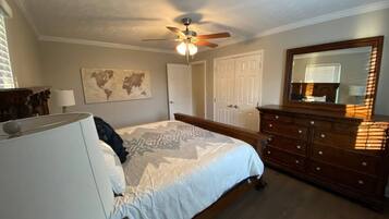 5 chambres, fer et planche à repasser, Wi-Fi gratuit, draps fournis