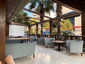 Unclassified image, 5 of 8, button - Kolibry hotel (Konyaalti)