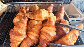 Daily buffet breakfast for a fee