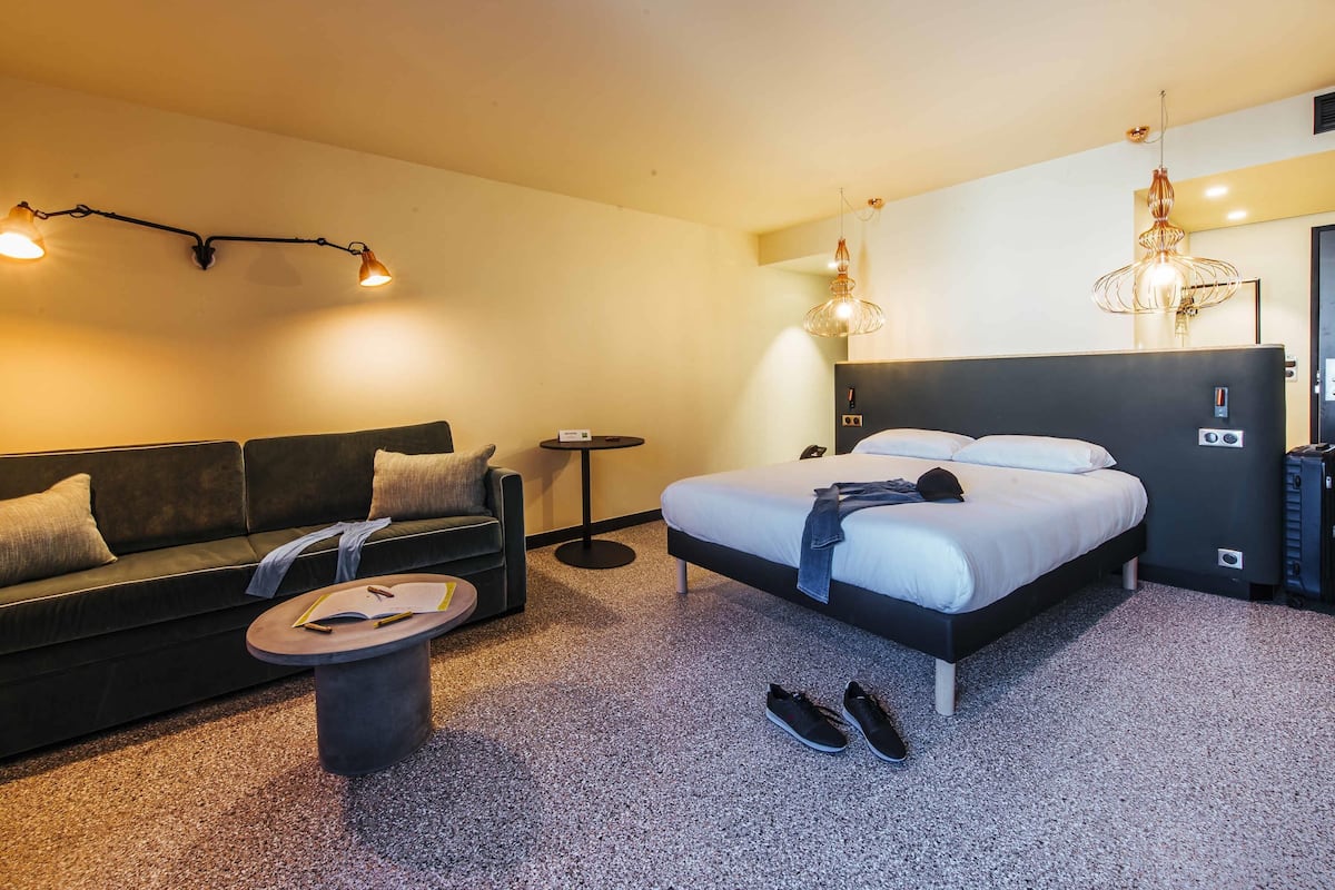 Family Suite, 1 Double Bed with Sofa bed (Standard)