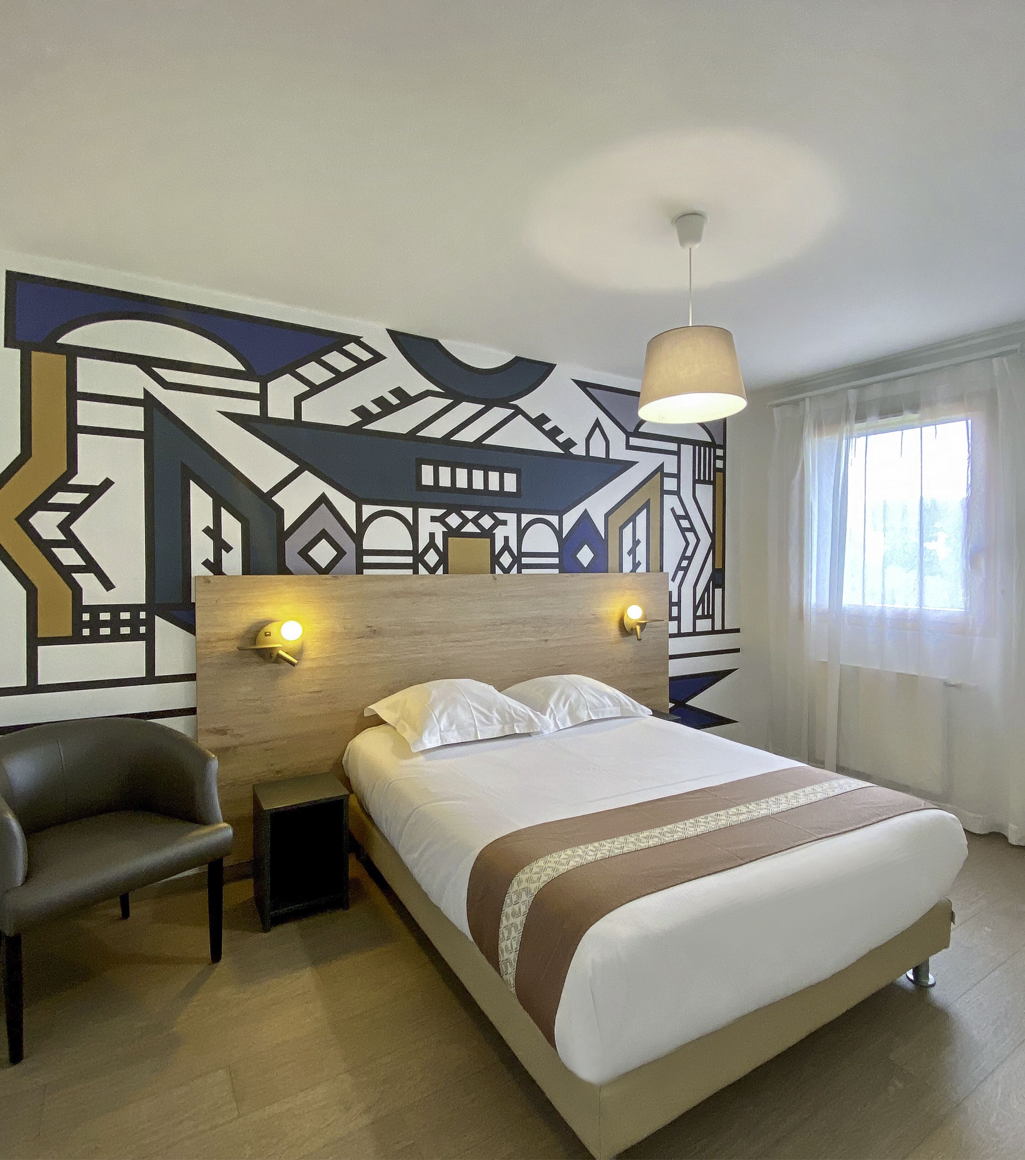 Premium bedding, memory foam beds, in-room safe, laptop workspace