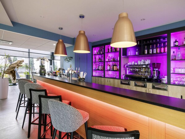 Bar (on property) - Aparthotel Adagio Bâle Mulhouse Aéroport (Blotzheim)