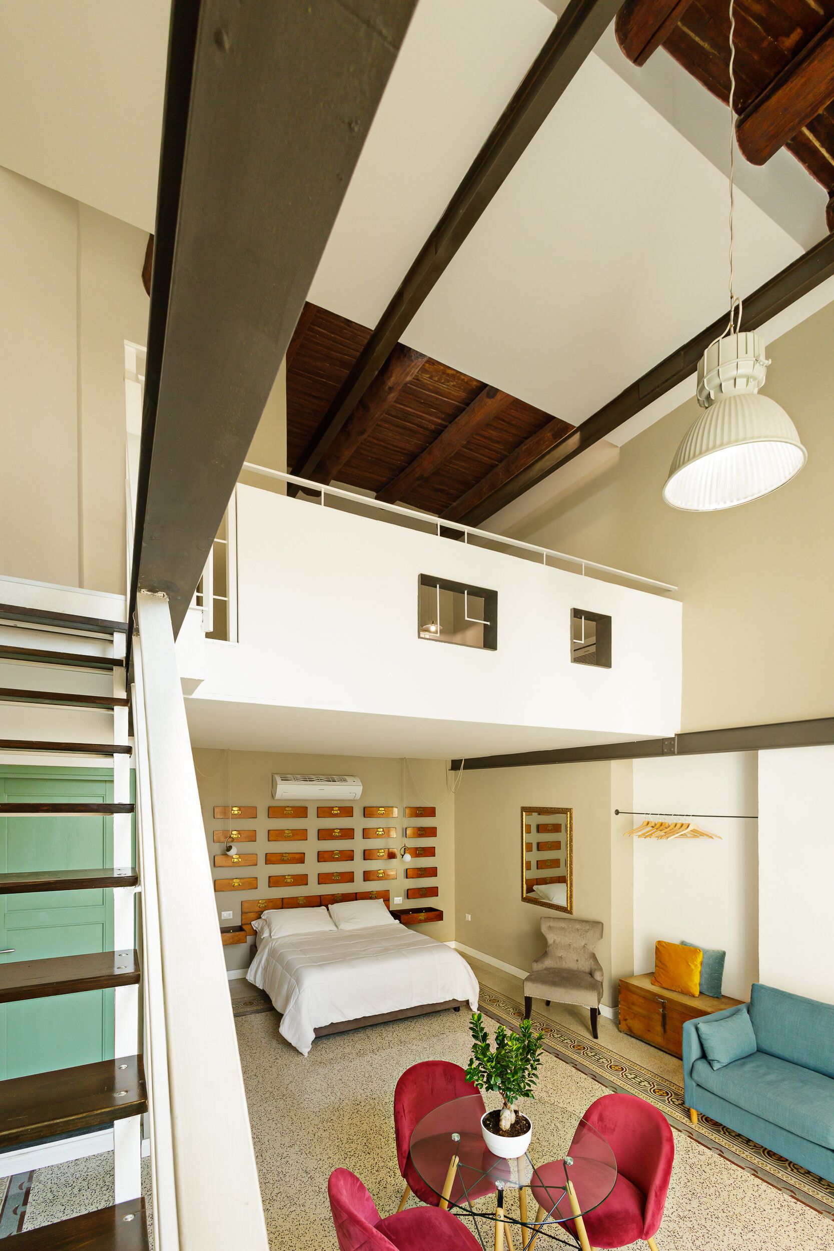 Junior Suite (Guantai) | Hypo-allergenic bedding, memory foam beds, minibar