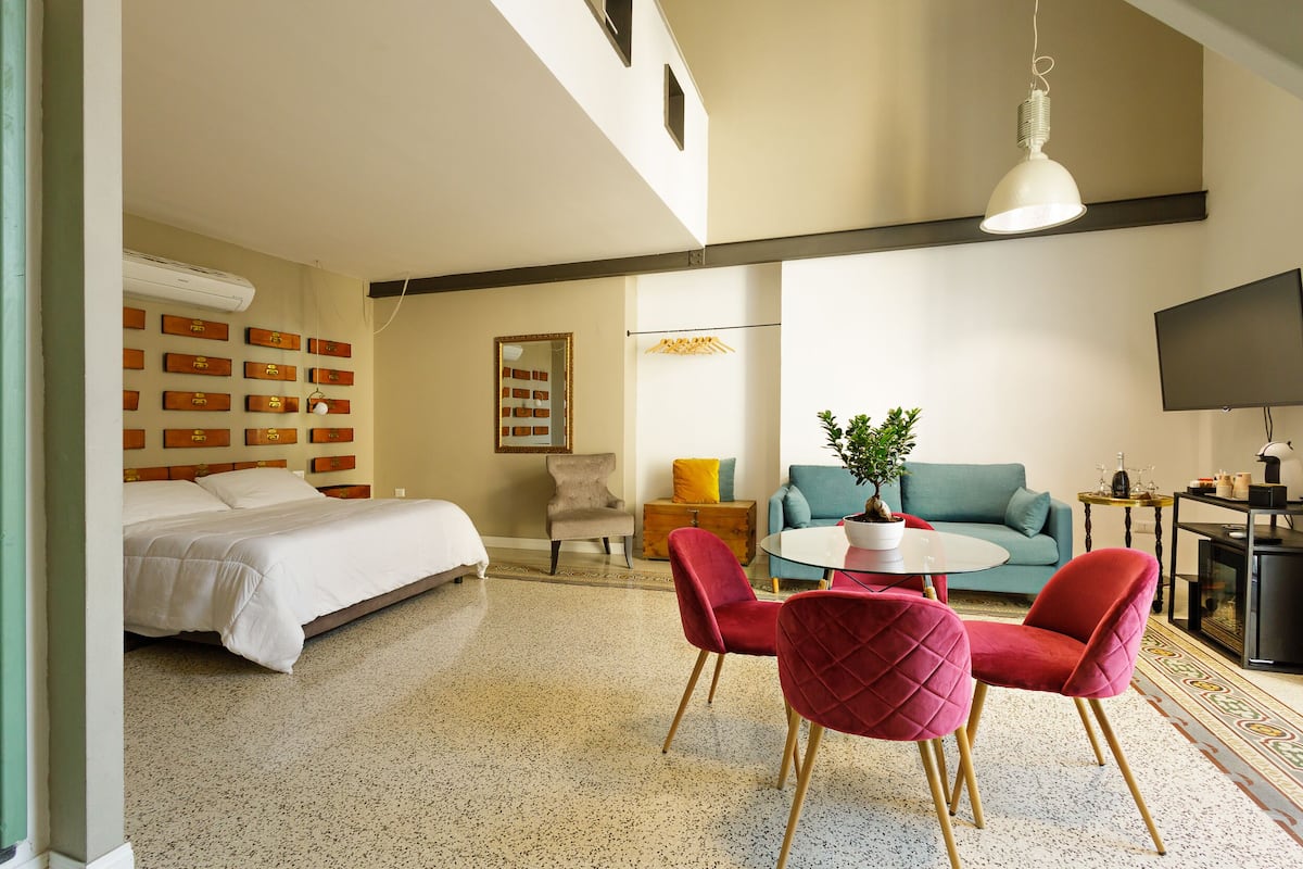 Junior Suite (Guantai) | 2 bilik tidur, peralatan tempat tidur hipoalergenik, busa memori