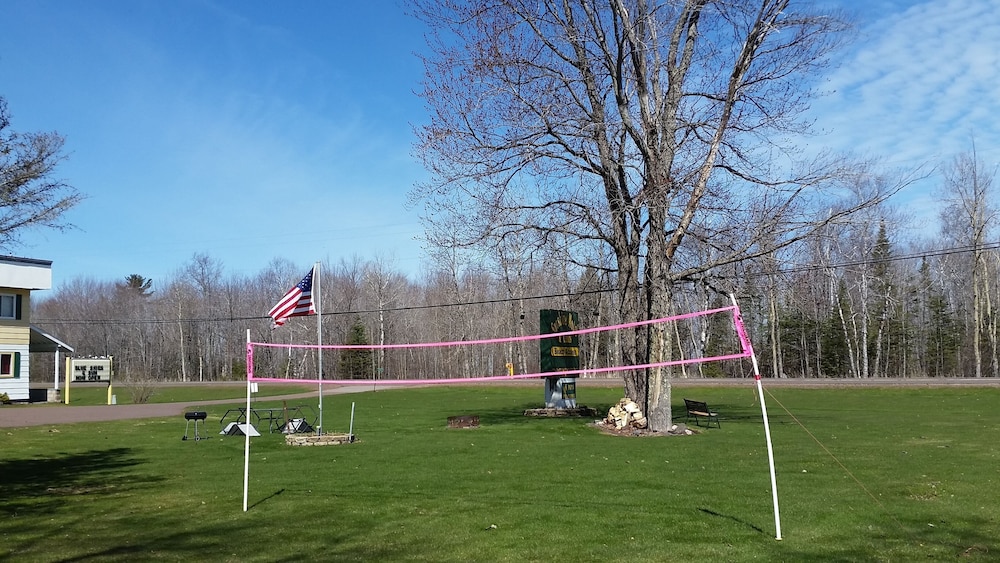 Sunshine Motel and Cabins by null