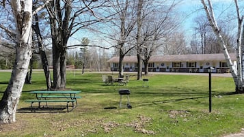 BBQ/picnic area
