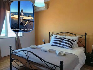 3 bedrooms, iron/ironing board, Internet, bed sheets