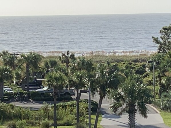 Unclassified image, 1 of 22, button