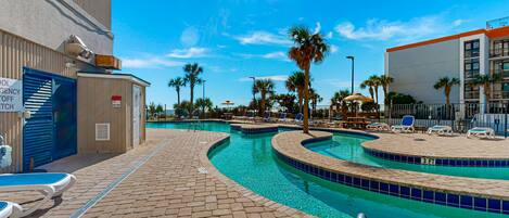 Una piscina techada, una piscina climatizada