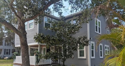 This Suite Old House