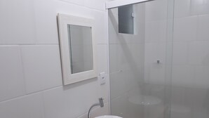 Uklassifisert bilde, 4 av 8, knapp