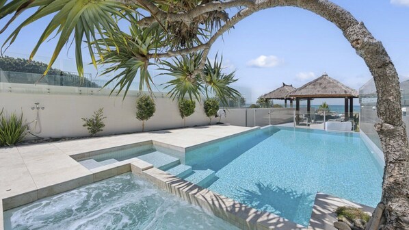 Een infinitypool