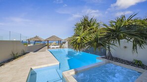 Een infinitypool