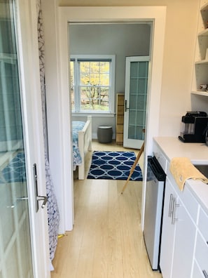 5 bedrooms, WiFi, bed sheets