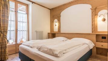 2 Schlafzimmer, BĂŒgeleisen/BĂŒgelbrett, kostenloses WLAN, BettwĂ€sche