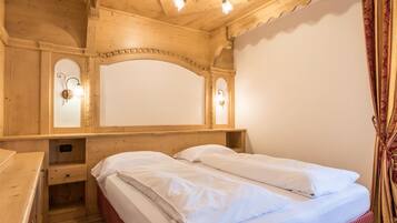 3 Schlafzimmer, BĂŒgeleisen/BĂŒgelbrett, kostenloses WLAN, BettwĂ€sche