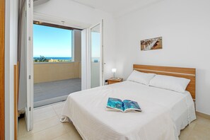 2 dormitorios, tabla de planchar con plancha, wifi gratis y ropa de cama