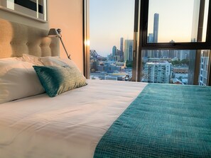 Appartamento City, 1 letto queen, non fumatori, vista città | Con stile personalizzato, con arredamento individuale, insonorizzazione