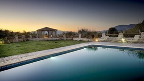 Outdoor pool - Elaion Guesthouse (Gortynia)