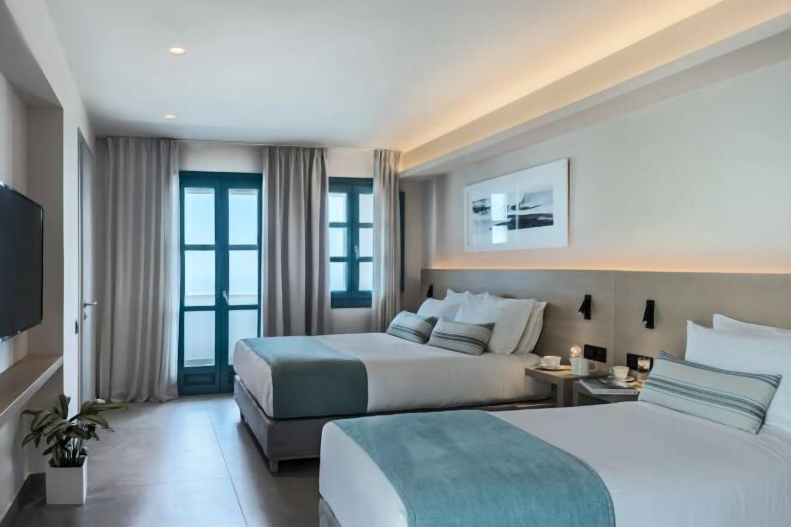 Ropa de cama hipoalergénica y minibar 