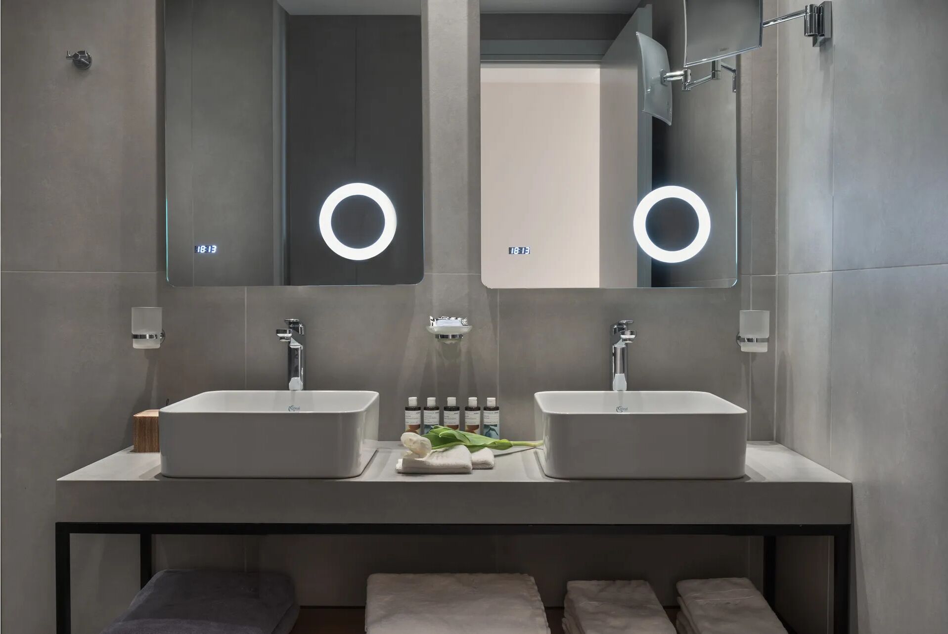 room (caldera panorama) | bathroom | shower, rainfall showerhead, free toiletries, hair dryer