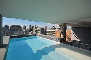 Outdoor pool - The Sentinel (Cape Town)