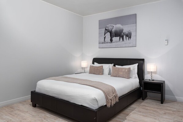 Apartment, 1 Bedroom | 1 bedroom, desk, iron/ironing board, free WiFi - Greenwich Square (Cape Town)