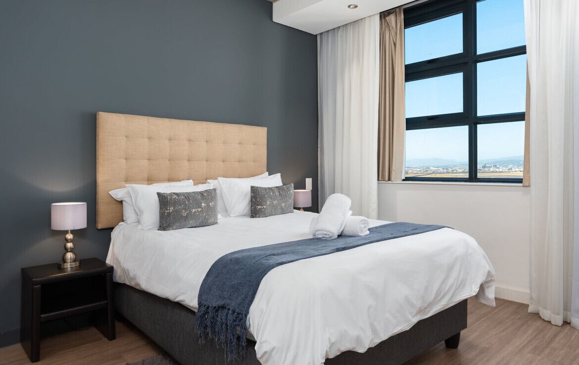 Apartment, 1 Bedroom | 1 bedroom, desk, iron/ironing board, free WiFi