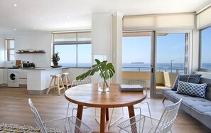 Studio (Blue Waters 2) | In-room dining - Blue Waters Studios (Cape Town)