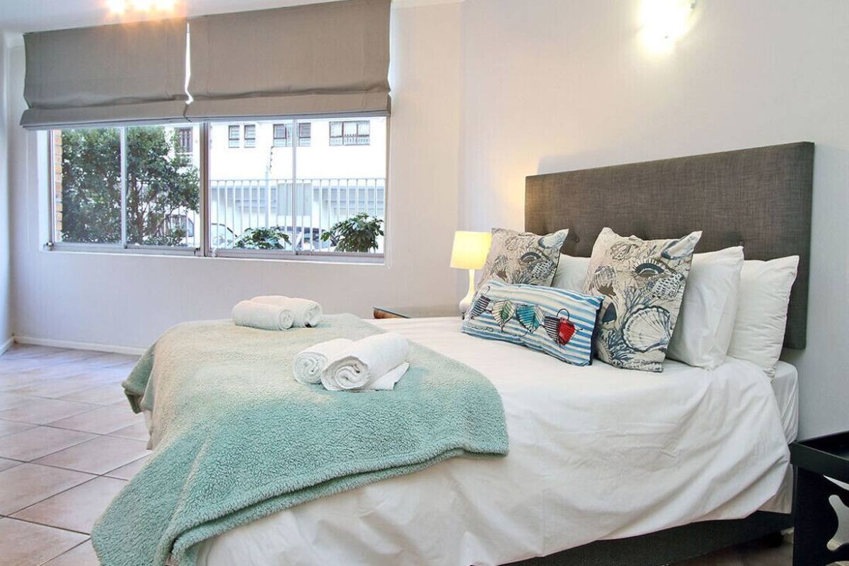 Studio (12 Blue Waters) | Desk, blackout drapes, iron/ironing board, free WiFi
