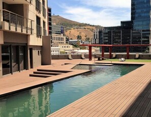 Outdoor pool - The Icon (Cape Town)
