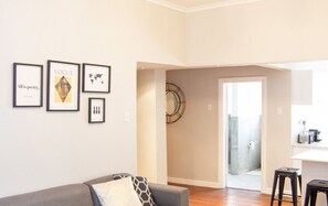 Apartment, 2 Bedrooms | Living area