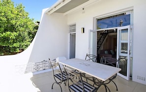 Apartment | Terrace/patio