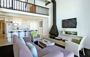 Appartement | Coin séjour | Télévision LCD de 32 pouces avec chaßnes par satellite, télévision