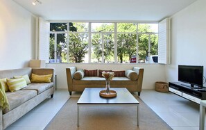 Apartment | Living room