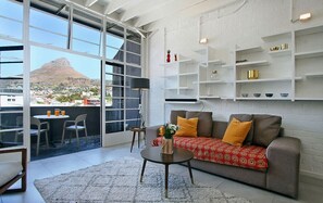 Apartment | Living area | Flat-screen TV - Manhattan Place (Cape Town)