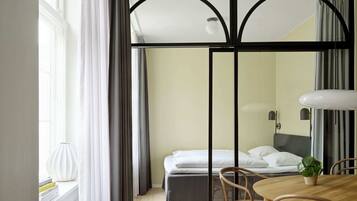 1 chambre, fer et planche à repasser, lit parapluie, Wi-Fi gratuit