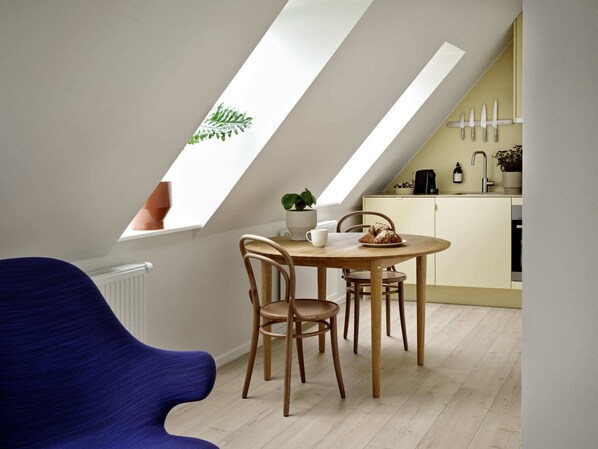 Dining - Attic Studio Apartment for 2 (København)