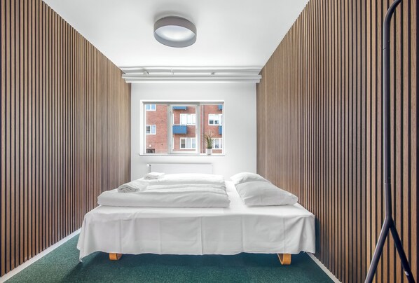 1 bedroom, iron/ironing board, travel cot, free WiFi