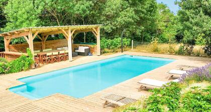 Splendid Holiday Home in Roquetaillade With Swimming Pool