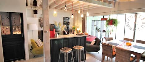 House | Dining