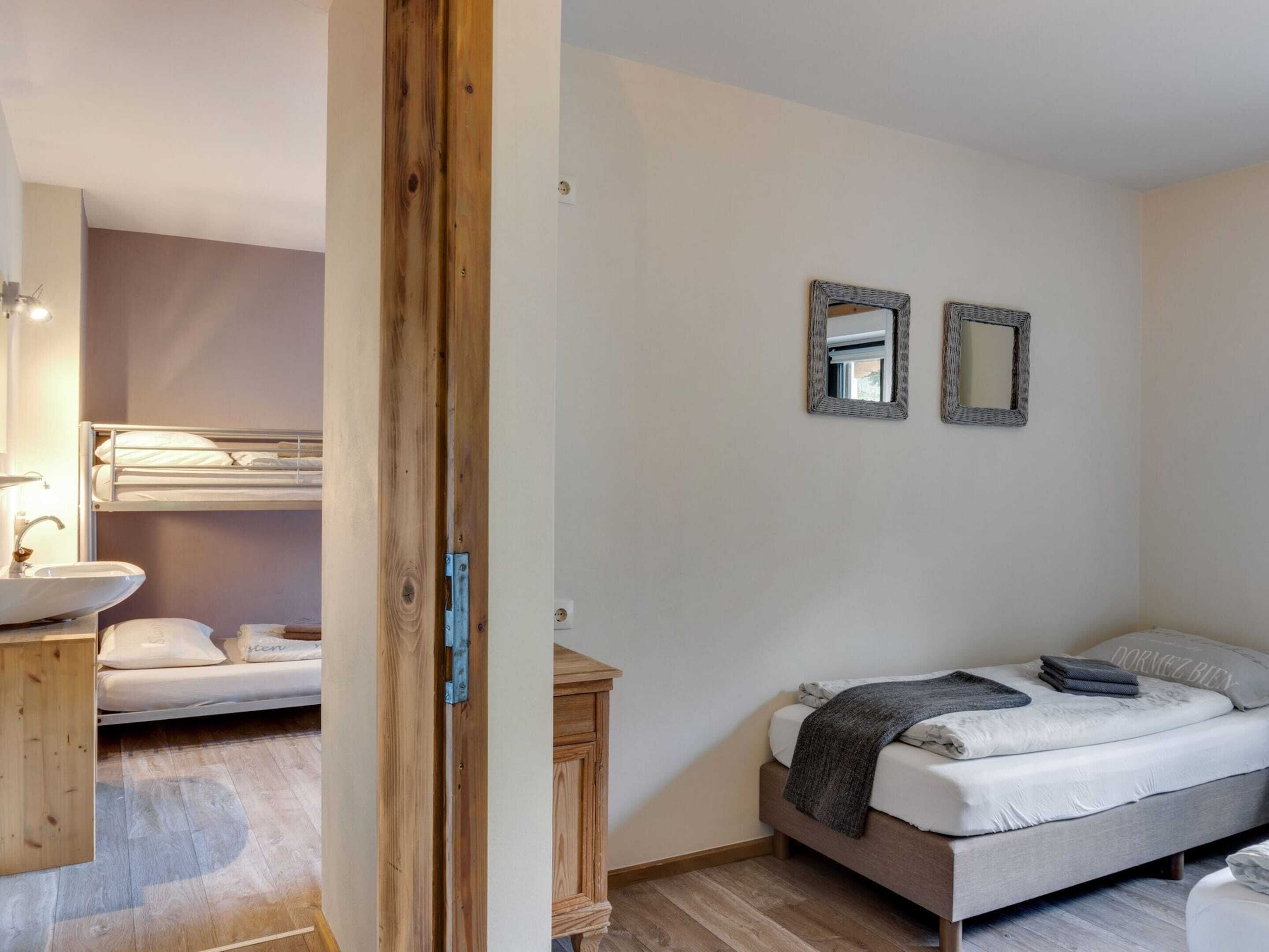 Chalet | 2 bedrooms, bed sheets