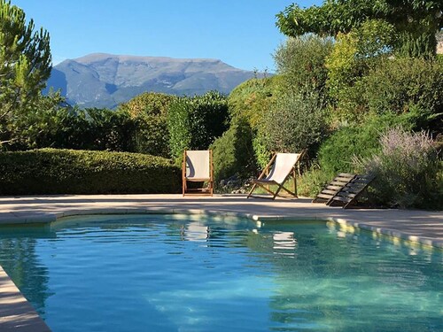 Majestic Villa in Montaulieu With Swimming Pool