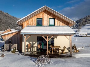 Chalet | Dining - Luxurious Chalet in Murau With Terrace (Murau)